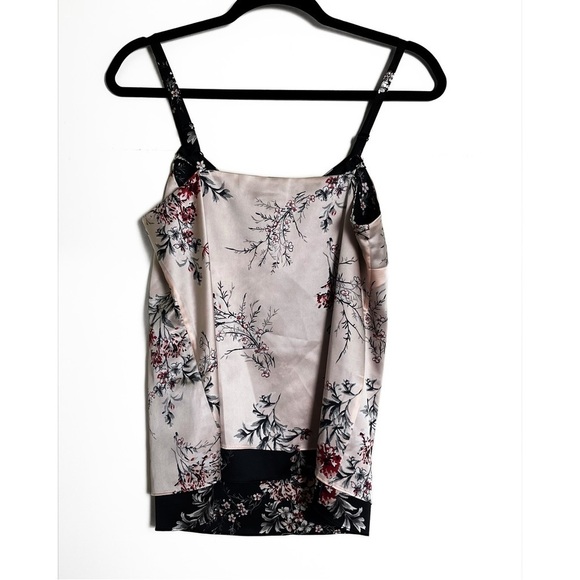 ✨NEW!✨ WHITE HOUSE BLACK MARKET Women’s Floral Camisole - XS - Picture 5 of 8